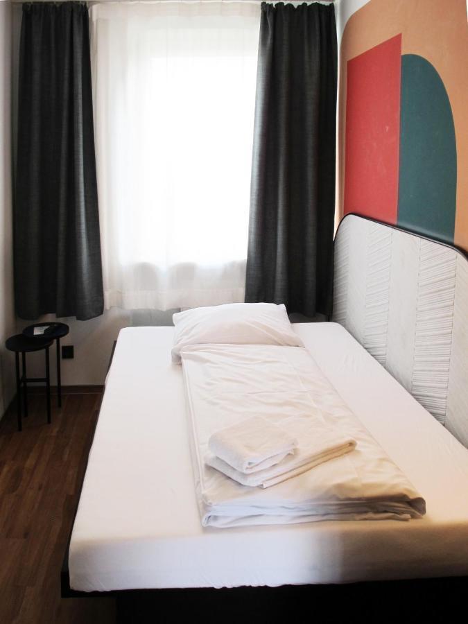 The Dot | 24/7 Checkin Hotel Munich Exterior photo