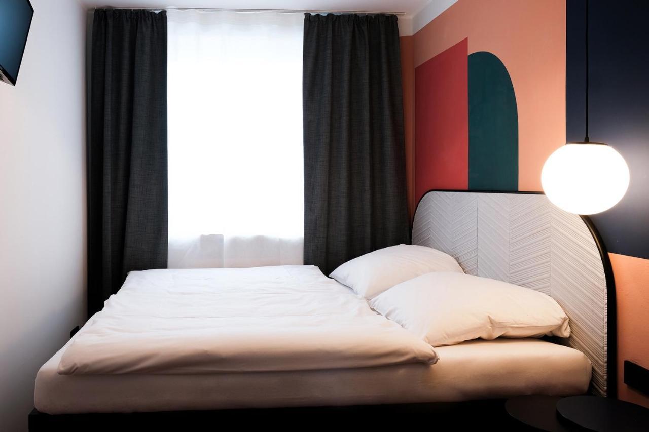 The Dot | 24/7 Checkin Hotel Munich Exterior photo