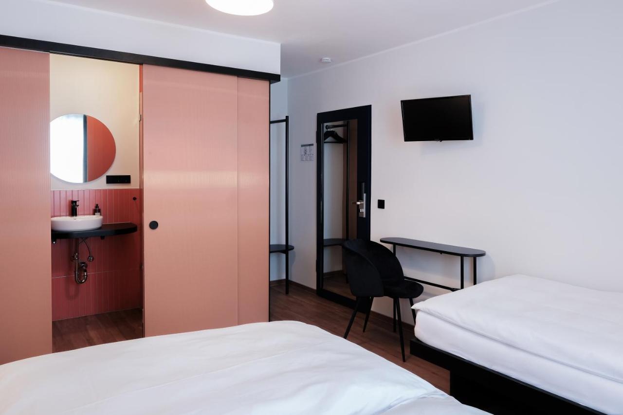 The Dot | 24/7 Checkin Hotel Munich Exterior photo